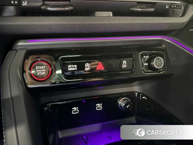 Audi Q5 (80A) 2025 Черный из Кореи, фото 2