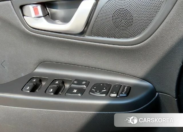 Hyundai The New Kona 2021 Белый из Кореи, фото 2