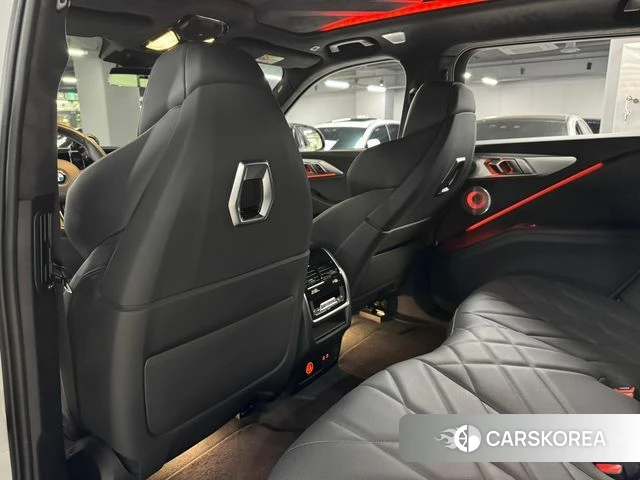 BMW XM (G09) 2023 Белый из Кореи, фото 2