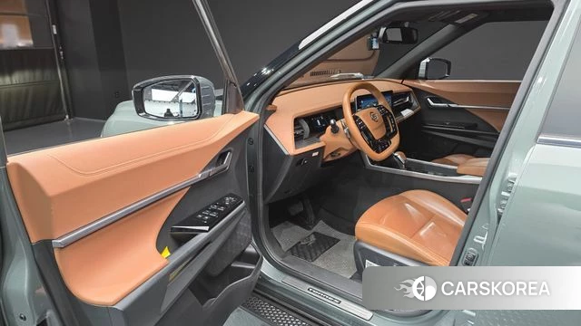 Ssangyong Torres 2022 Темно-зеленый из Кореи, фото 2