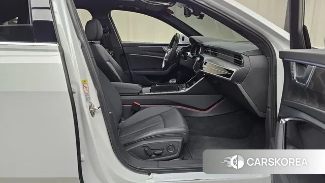 Audi A6 (C8) 2023 Белый из Кореи, фото 2