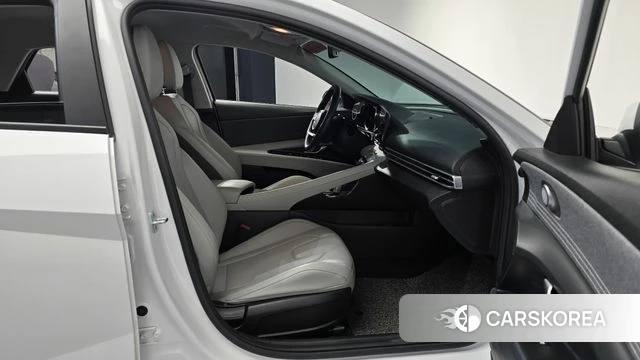 Hyundai Avante (CN7) 2021 Белый из Кореи, фото 2