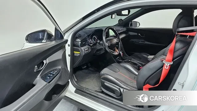 Hyundai Veloster (JS) 2018 Белый из Кореи, фото 2