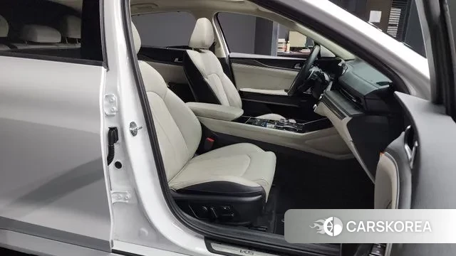 Kia The New K5 Hybrid 3rd generation 2024 Белый из Кореи, фото 2