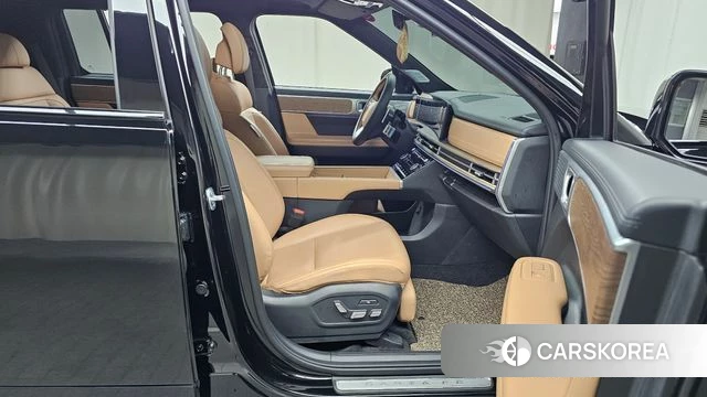 Hyundai Santa Fe (MX5) 2024 Черный из Кореи, фото 2