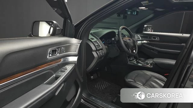 Ford Explorer 2018 Серый из Кореи, фото 2