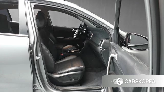 Kia Sportage The Bold 2021 Серый из Кореи, фото 2