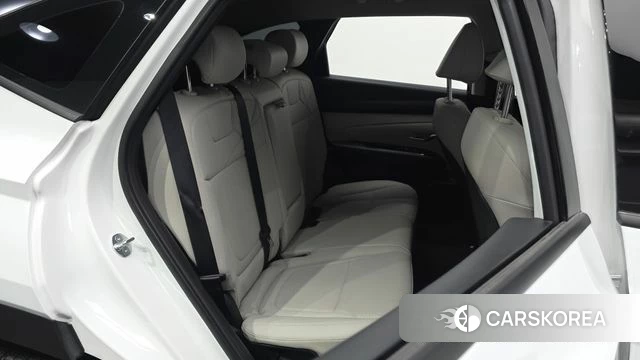 Hyundai The New Tucson (NX4) 2024 Белый из Кореи, фото 2