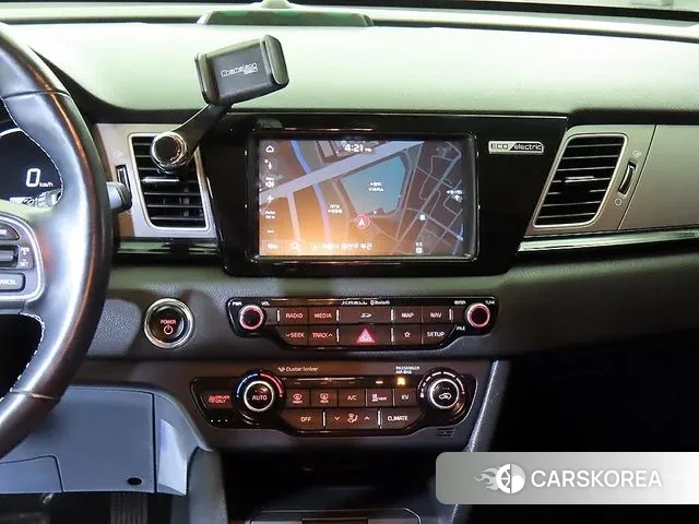 Kia Niro EV 2021 Серебристо-серый из Кореи, фото 2