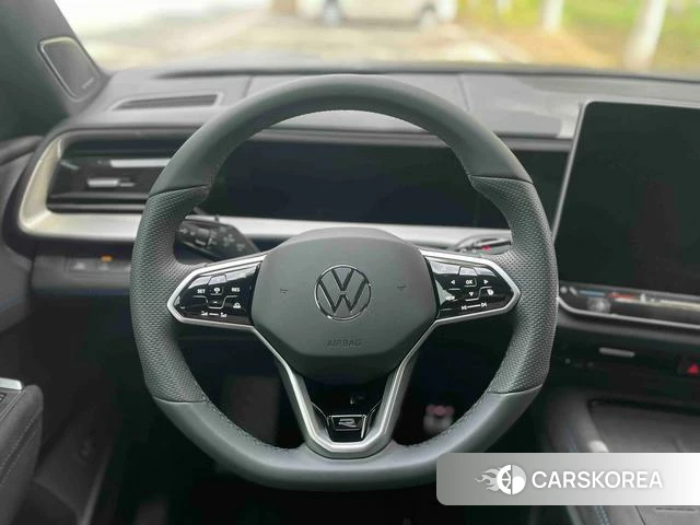 Volkswagen Tourang 2025 Темно-серый из Китая, фото 2