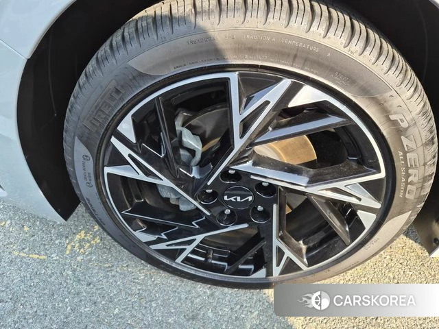 Kia The New K5 Hybrid 3rd generation 2024 Серебристо-серый из Кореи, фото 2