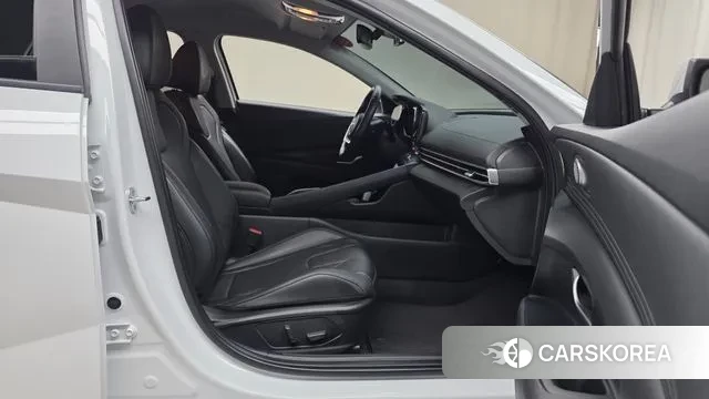 Hyundai Avante (CN7) 2022 Белый из Кореи, фото 2