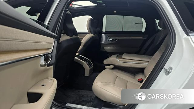 Volvo S90 2025 Белый из Кореи, фото 2