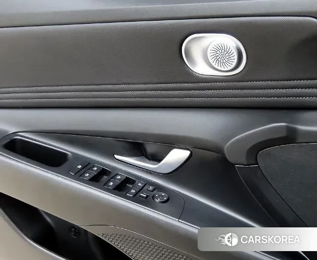 Hyundai The New Avante (CN7) 2023 Черный из Кореи, фото 2