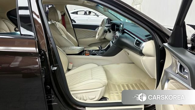 Genesis G70 2018 Коричневый из Кореи, фото 2