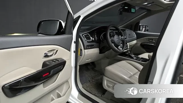 Kia The New Carnival 2019 Белый из Кореи, фото 2