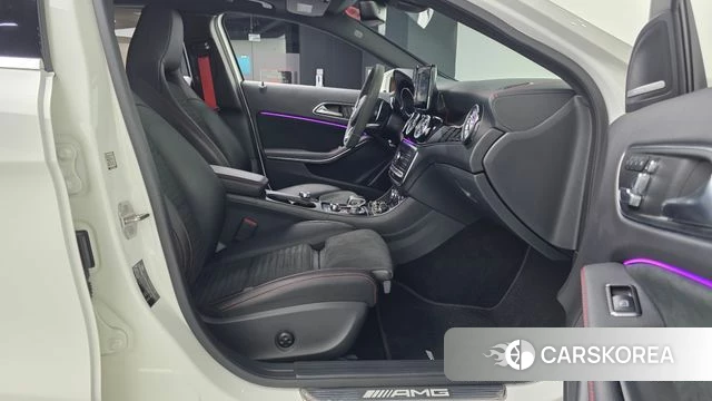 Mercedes-Benz GLA-Class X156 2019 Белый из Кореи, фото 2