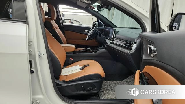 Kia Sportage 5th Generation 2023 Белый из Кореи, фото 2
