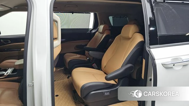 Kia Carnival 4th generation 2023 Белый из Кореи, фото 2