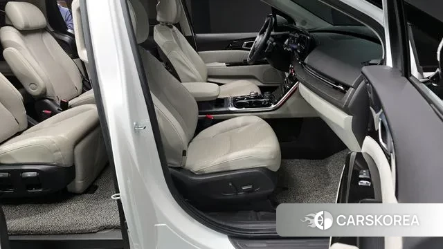 Kia Carnival 4th generation 2023 Белый из Кореи, фото 2