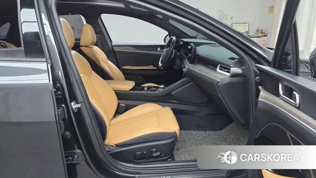 Kia K5 3rd generation 2020 Серый из Кореи, фото 2