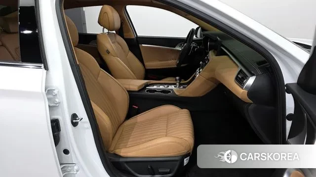 Genesis The New G70 2021 Белый из Кореи, фото 2