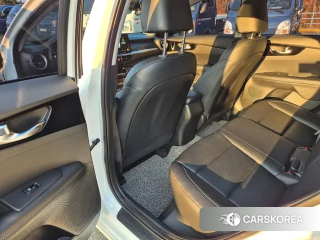 Kia The New K3 2nd generation 2022 Белый из Кореи, фото 2