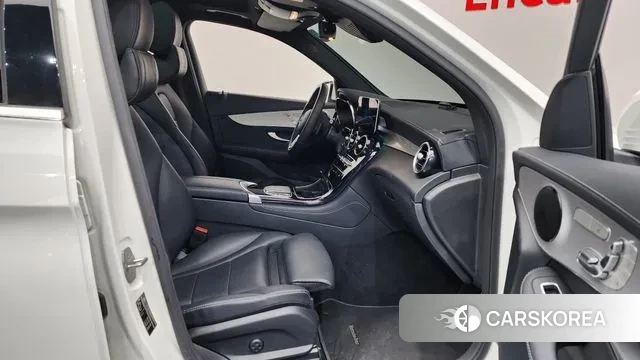 Mercedes-Benz GLC-Class X253 2020 Белый из Кореи, фото 2