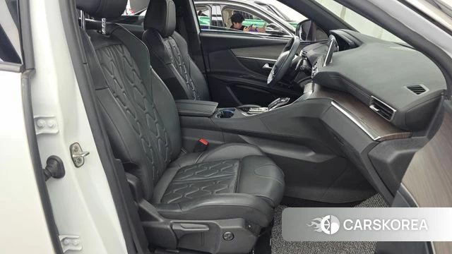 Peugeot 3008 second generation 2022 Белый из Кореи, фото 2