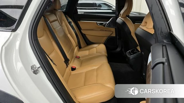 Volvo V90 Cross-Country 2021 Белый из Кореи, фото 2