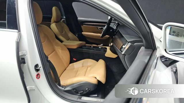 Volvo S90 2021 Белый из Кореи, фото 2