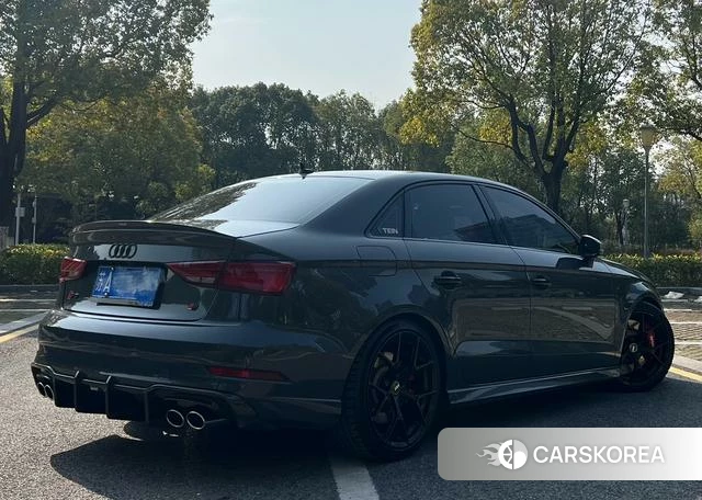 Audi S3 2019 Темно-серый из Китая, фото 2