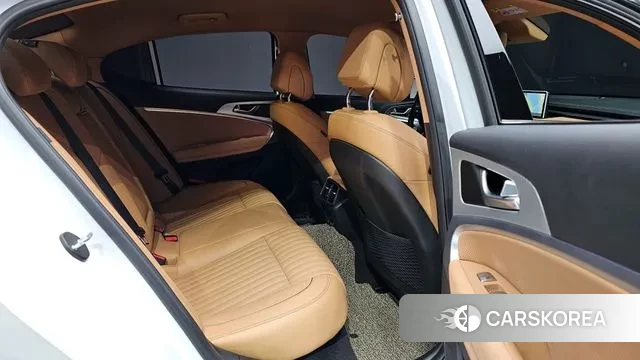 Genesis The New G70 2021 Белый из Кореи, фото 2