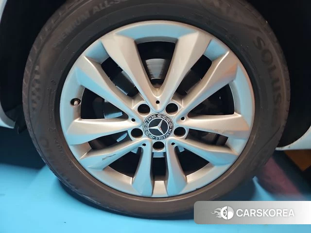 Mercedes-Benz C-Class W205 2020 Белый из Кореи, фото 2