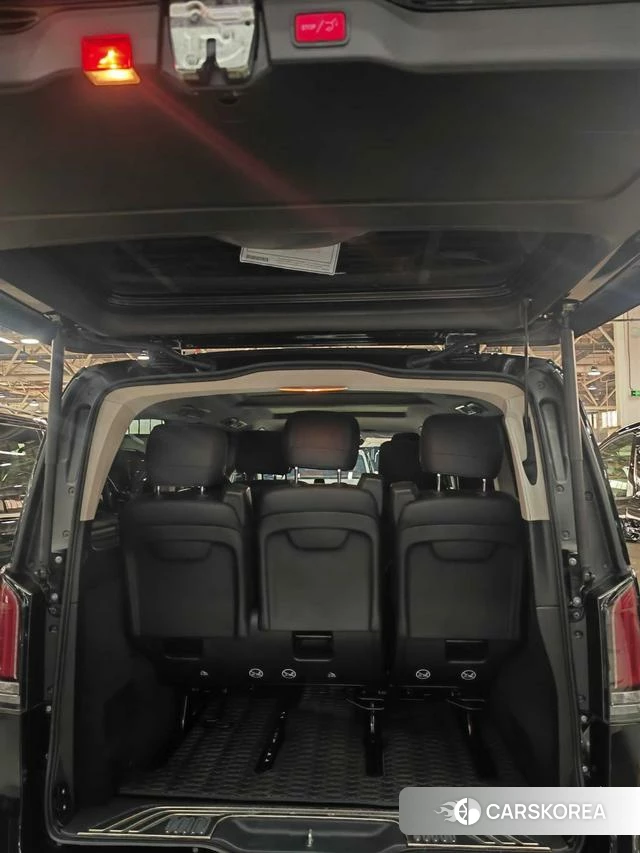 Mercedes-Benz V-class 2025 Черный из Китая, фото 2