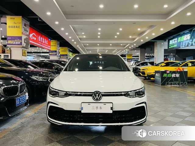 Volkswagen Golf 2022 Белый из Китая, фото 2