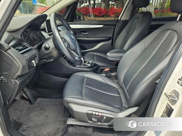 BMW 2 Series Active Tourer (F45) 2019 Белый из Кореи, фото 2
