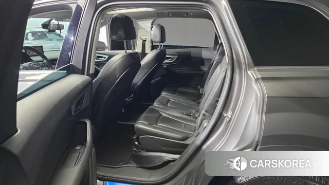 Audi Q7 (4M) 2019 Серый из Кореи, фото 2
