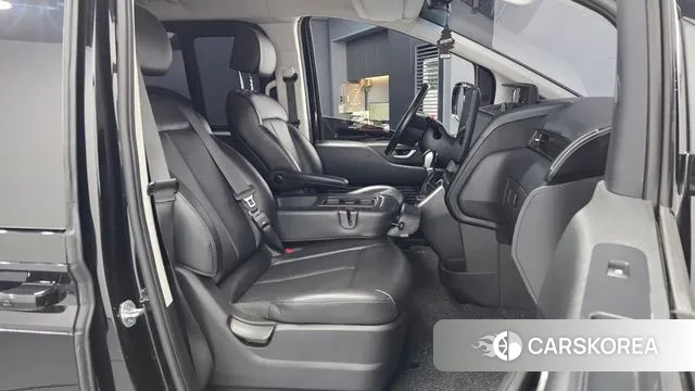 Hyundai Staria 2021 Черный из Кореи, фото 2