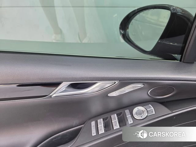 Genesis G80 (RG3) 2023 Черный из Кореи, фото 2