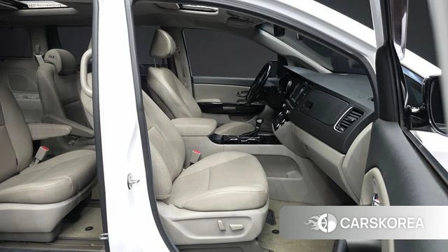 Kia The New Carnival 2018 Белый из Кореи, фото 2