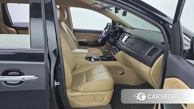 Kia The New Carnival id 3647326 из Кореи 2