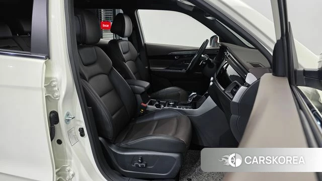 Ssangyong Beautiful Korando 2020 Белый из Кореи, фото 2