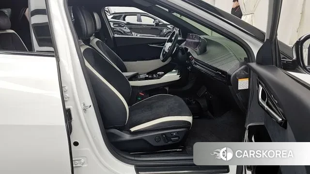 Kia EV6 2022 Белый из Кореи, фото 2