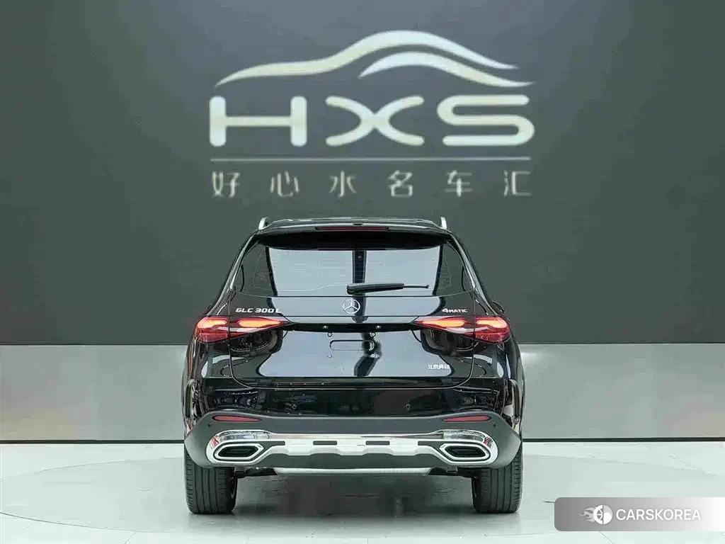 Mercedes-Benz GLC 2024 Черный из Китая, фото 2