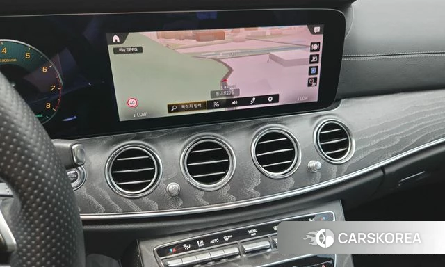 Mercedes-Benz E-Class W213 2021 Черный из Кореи, фото 2