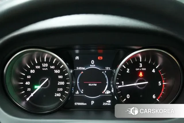 Land Rover Discovery Sports 2019 Белый из Кореи, фото 2