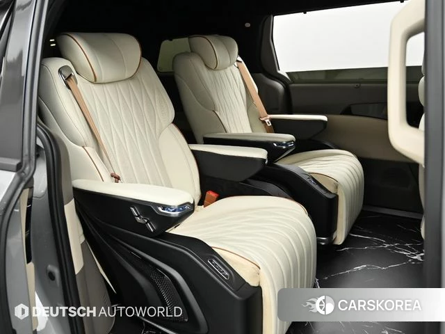 Kia The New Carnival 4th Generation 2024 Серебристо-серый из Кореи, фото 2