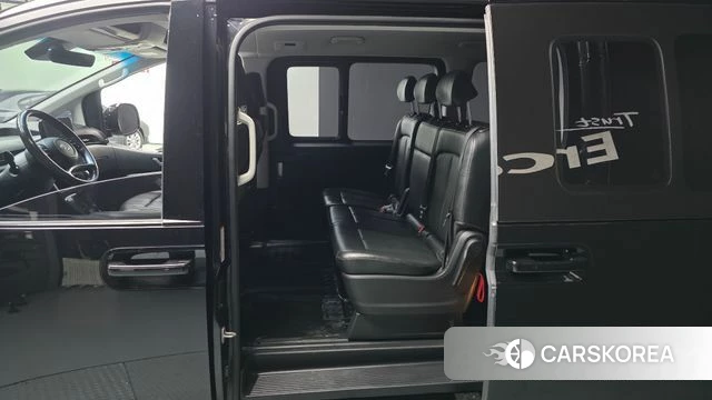 Hyundai Staria 2022 Черный из Кореи, фото 2