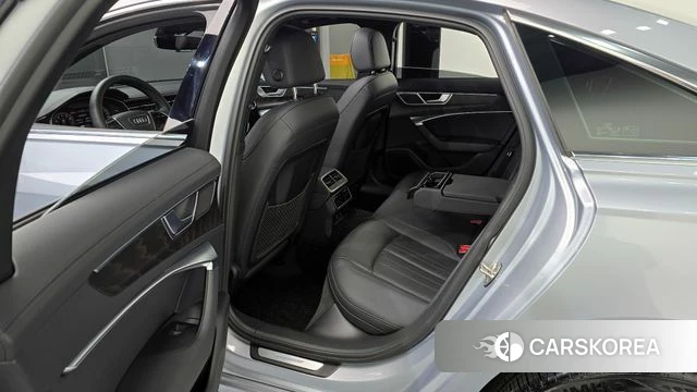 Audi A6 (C8) 2021 Серебряный из Кореи, фото 2